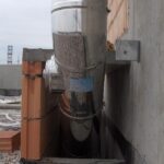 nutný odklon komína od svislice